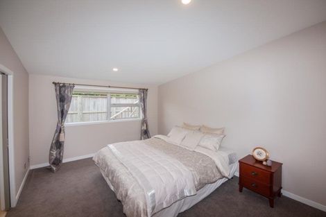 Photo of property in 10 Edington Grove, Churton Park, Wellington, 6037