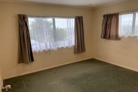 Photo of property in 1/31 Roberts Road, Glenfield, Auckland, 0629