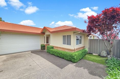 Photo of property in 38 Owhatiura Drive, Lynmore, Rotorua, 3010