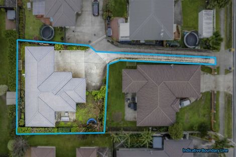 Photo of property in 106b Simpson Road, Henderson Valley, Auckland, 0614