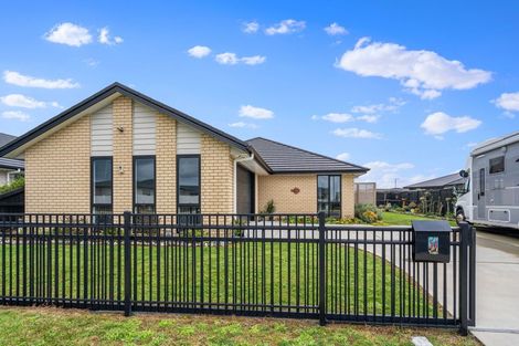 Photo of property in 36 Kitemaunga Avenue, One Tree Point, 0118