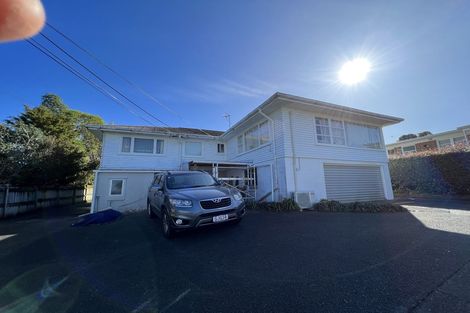 Photo of property in 6 Brighton Terrace, Murrays Bay, Auckland, 0630