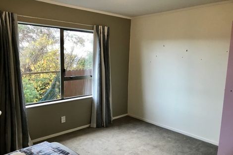 Photo of property in 125 Mark Avenue, Grenada Village, Wellington, 6037