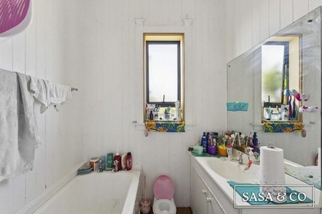 Photo of property in 10 Ferguson Street, Mangere East, Auckland, 2024