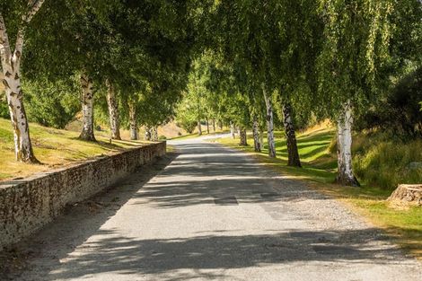 Photo of property in 4 Bendemeer Lane, Lake Hayes, Queenstown, 9371