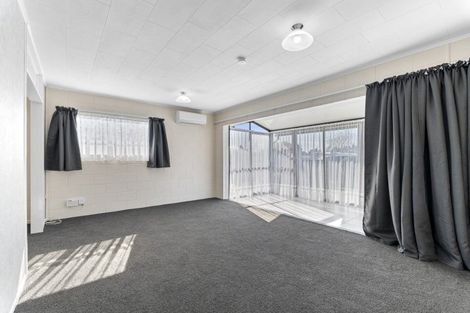Photo of property in 10b Kauri Street, Inglewood, 4330