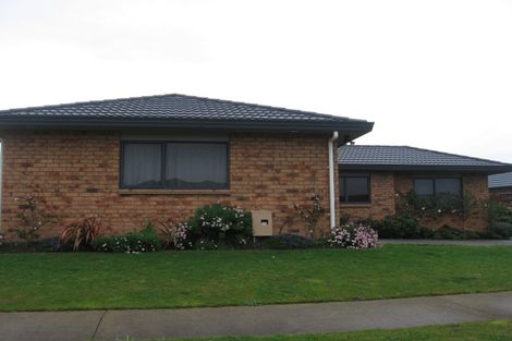 Photo of property in 3 Daniel Place, Kelvin Grove, Palmerston North, 4414
