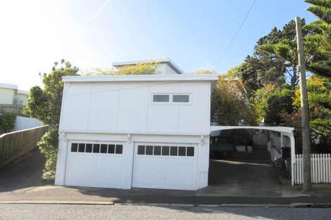 Photo of property in 3 Ashleigh Crescent, Miramar, Wellington, 6022