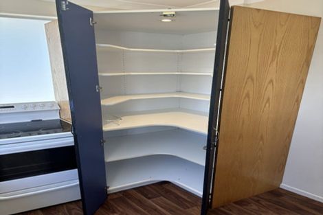 Photo of property in 89a Stewart Drive, Newlands, Wellington, 6037