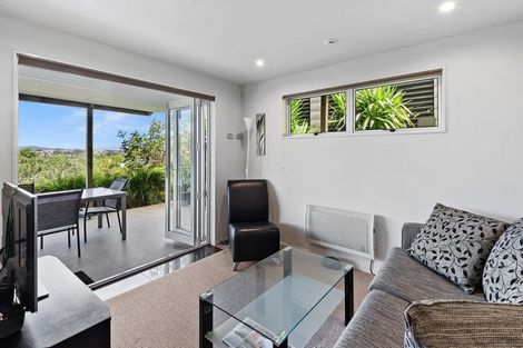 Photo of property in 65 George Point Road, Onerahi, Whangarei, 0110
