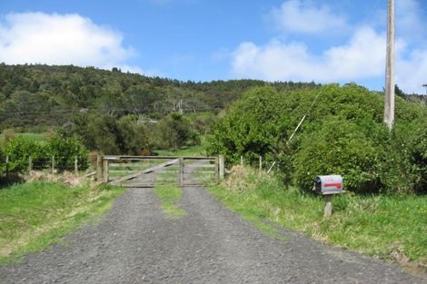 Photo of property in 110 Bethells Road, Waitakere, Henderson, 0781