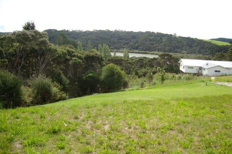 Photo of property in 11 Waterview Place, Haruru, 0204