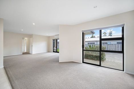 Photo of property in 3 Mill Grove, Riverhead, 0820