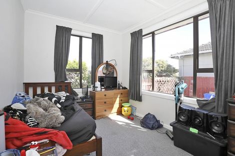 Photo of property in 302 Princes Street, Strathern, Invercargill, 9812