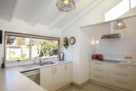 Photo of property in 27 Essex Street, Weston, Oamaru, 9401