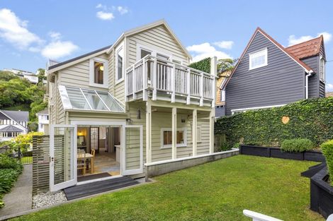 Photo of property in 8 Glen Road, Kelburn, Wellington, 6012