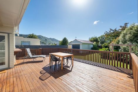 Photo of property in 60 Pine Avenue, Ebdentown, Upper Hutt, 5018