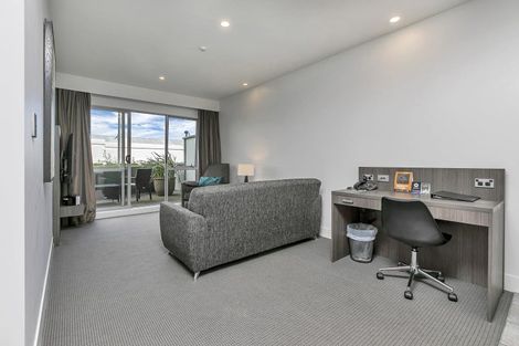 Photo of property in 301/31 Davis Crescent, Newmarket, Auckland, 1023