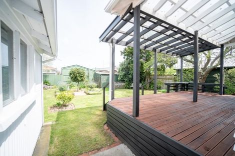 Photo of property in 18 Mere Mere Avenue, Palmerston North, 4414