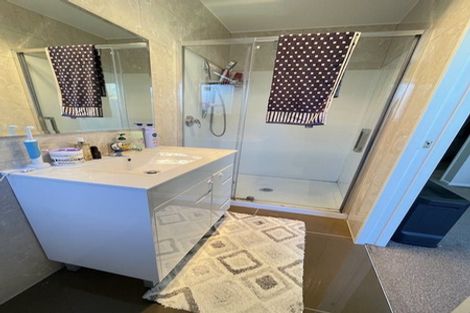 Photo of property in 3 Addison Drive, Glendene, Auckland, 0602