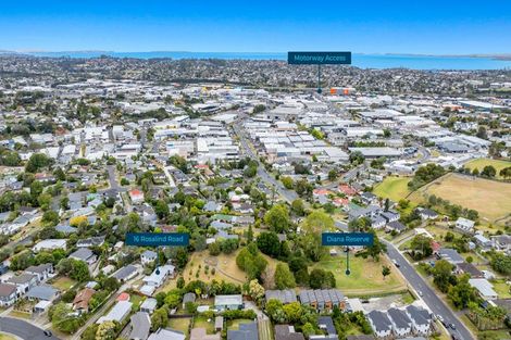 Photo of property in 16 Rosalind Road, Glenfield, Auckland, 0629