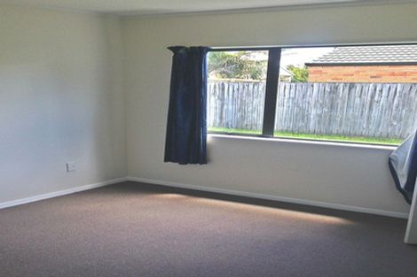 Photo of property in 12 Kona Crescent, Henderson, Auckland, 0610