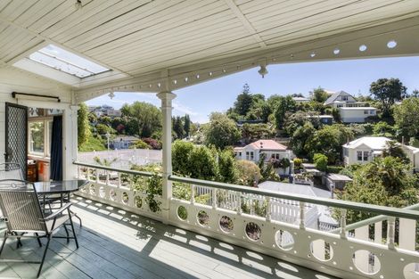 Photo of property in 15 Cameron Road, Bluff Hill, Napier, 4110