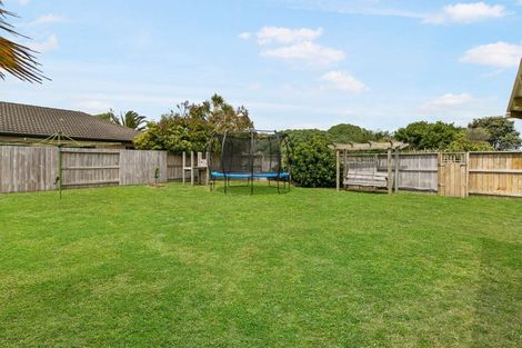 Photo of property in 27 Corinth Grove, Papamoa Beach, Papamoa, 3118
