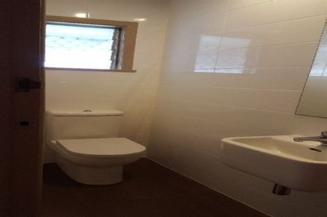 Photo of property in 112 Forrest Hill Road, Forrest Hill, Auckland, 0620