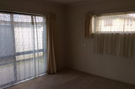 Photo of property in 3b Charlenne Close, Ranui, Auckland, 0612