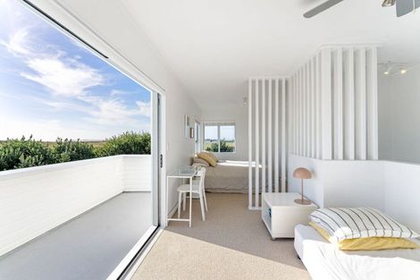 Photo of property in 1338 Papamoa Beach Road, Papamoa Beach, Papamoa, 3118