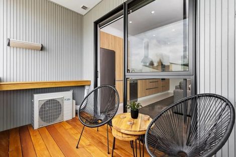 Photo of property in 3/2 Frances Bryers Road, Hobsonville, Auckland, 0616