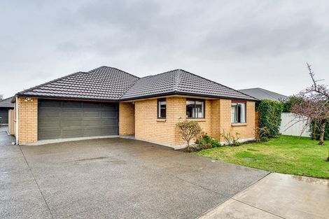 Photo of property in 210a Frimley Oaks, Frimley, Hastings, 4120