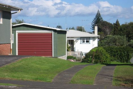 Photo of property in 26 Russell Road, Manurewa, Auckland, 2102