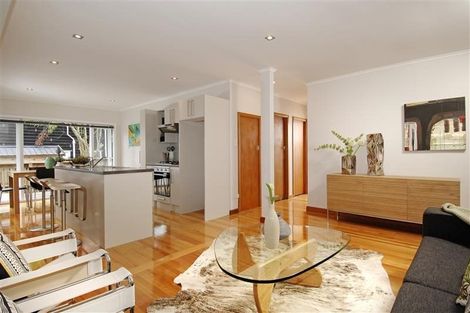 Photo of property in 1/22 Francis Street, Hauraki, Auckland, 0622