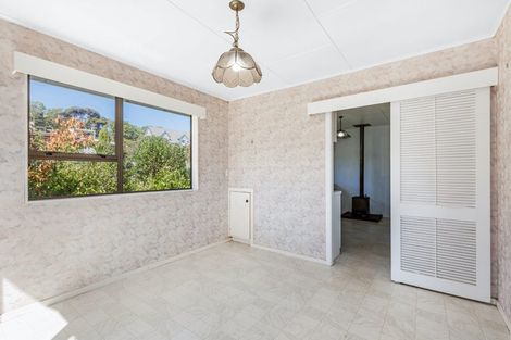 Photo of property in 49 Kinloch Place, Papakowhai, Porirua, 5024