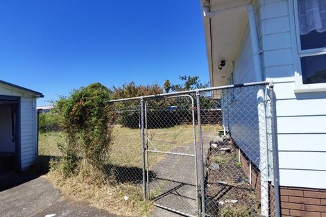 Photo of property in 55 Sikkim Crescent, Clover Park, Auckland, 2019