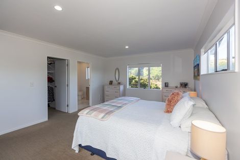 Photo of property in 15 Charlotte Way, Raumati South, Paraparaumu, 5032