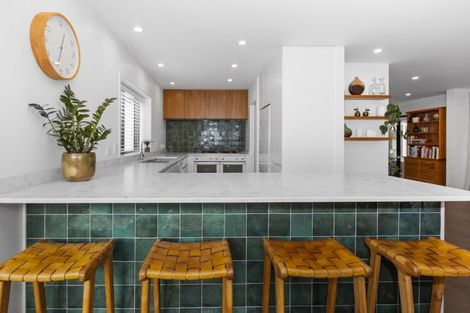 Photo of property in 49 Lane Road, Havelock North, 4130