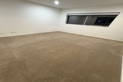 Photo of property in 1 Sunshine Boulevard, Sunnyvale, Auckland, 0612