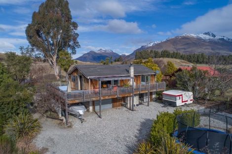 Photo of property in 75 Oregon Drive, Kelvin Heights, Queenstown, 9300