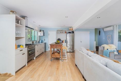 Photo of property in 556 Boat Harbour Road, Whenuakite, Whitianga, 3591