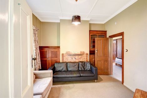 Photo of property in 107 Kaikorai Valley Road, Glenross, Dunedin, 9011