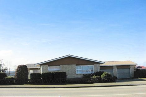 Photo of property in 143 Great North Road, Winton, 9720