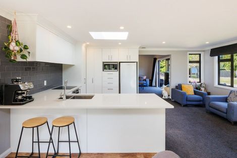 Photo of property in 807 Kaimatarau Road, Rongotea, Palmerston North, 4473