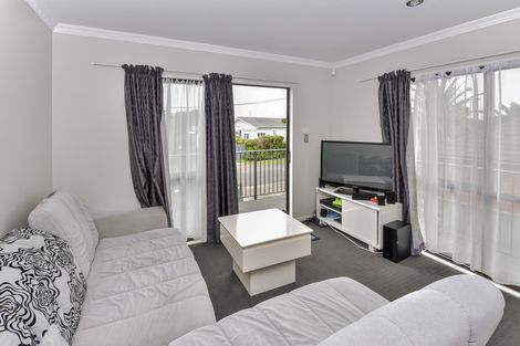 Photo of property in 8 Burbridge Road, Favona, Auckland, 2024