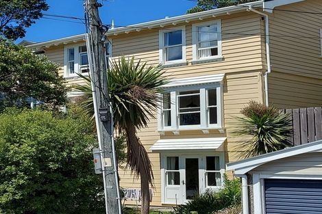 Photo of property in 19 Grove Road, Kelburn, Wellington, 6012