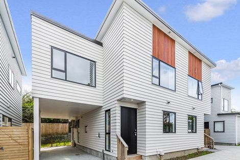 Photo of property in 43c Fitzherbert Avenue, West Harbour, Auckland, 0618