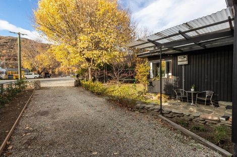 Photo of property in 38 Centennial Avenue, Arrowtown, 9302