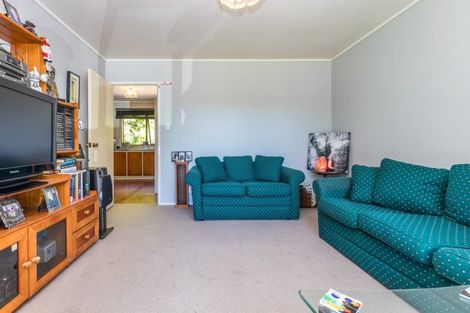 Photo of property in 2a Parklands Avenue, Swanson, Auckland, 0612